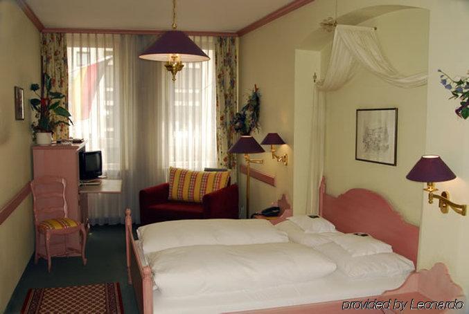Hotel Am Josephsplatz Nuremberg Bilik gambar