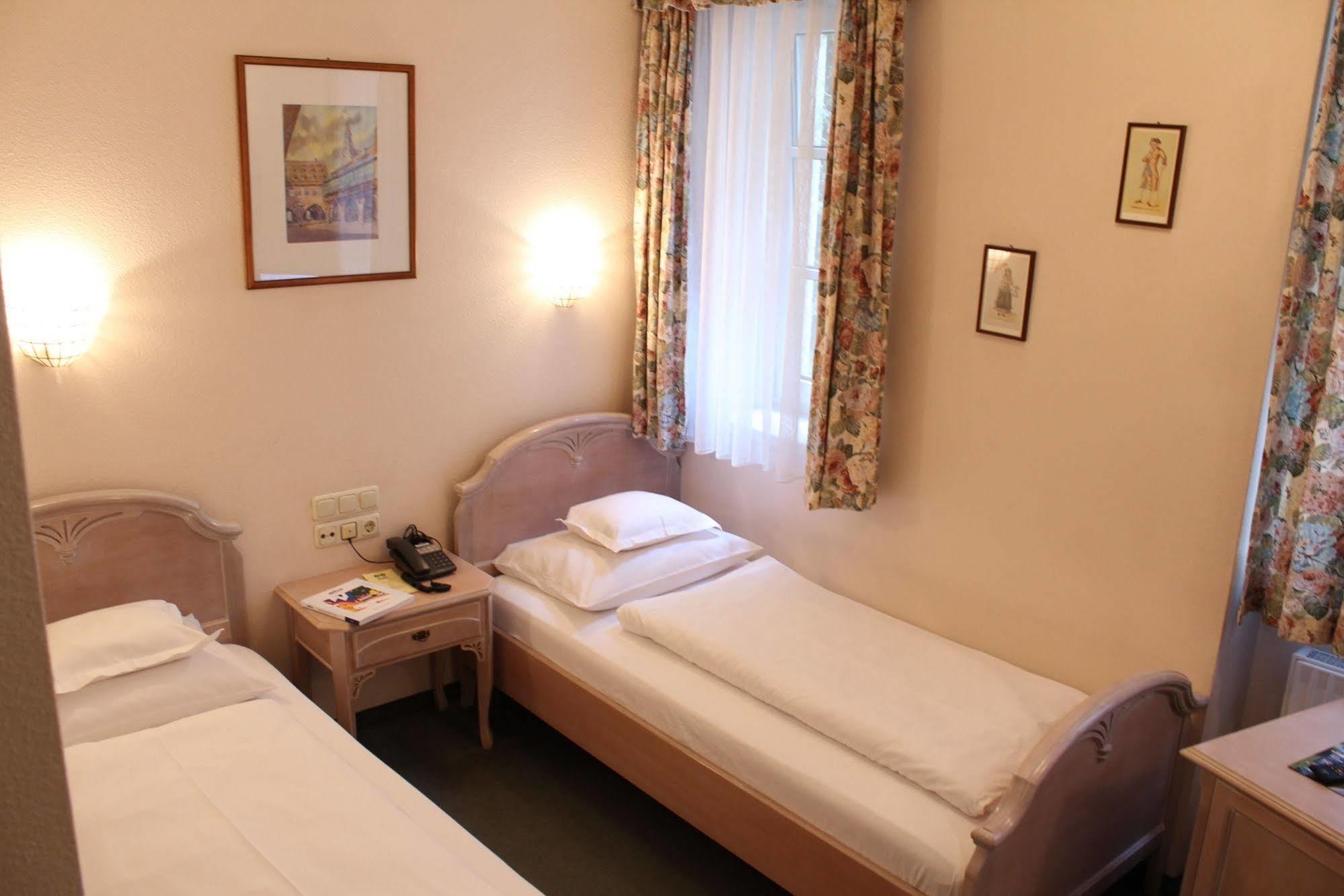 Hotel Am Josephsplatz Nuremberg Luaran gambar